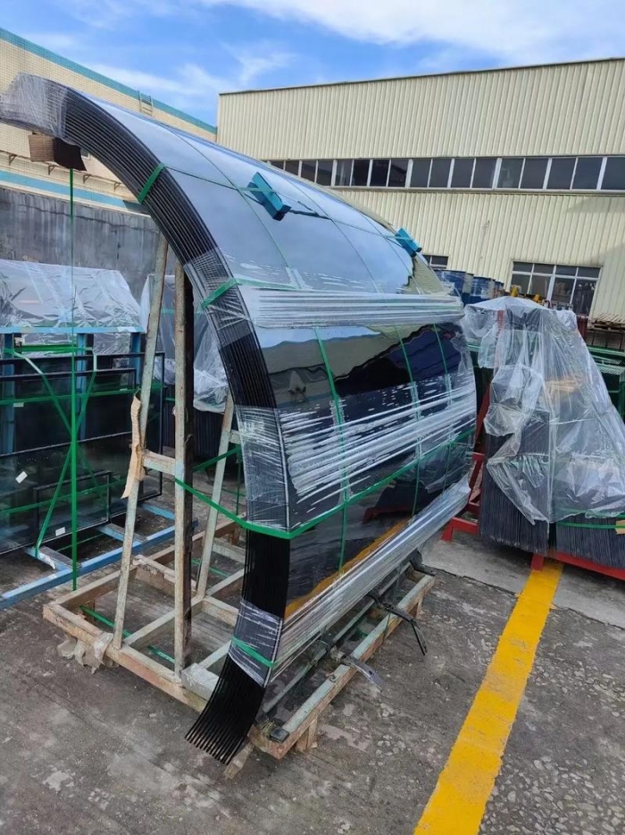 佛山钢化玻璃工厂穹顶建筑球形热弯玻璃加工定制要点