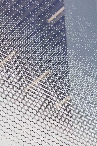 彩釉玻璃图案久了阳光直晒影响耐用性吗？珠海玻璃幕墙采购源头工厂